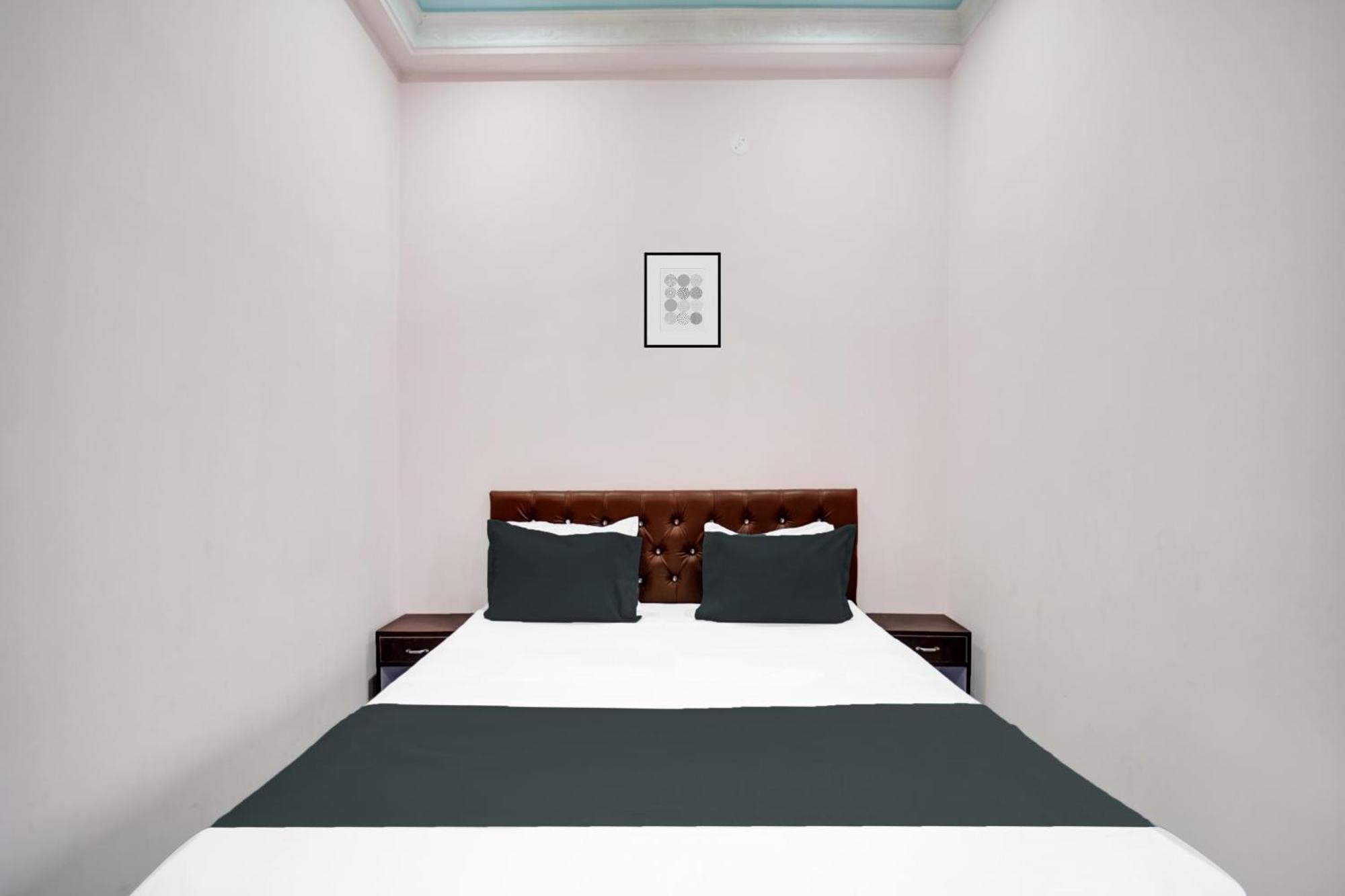 Super Oyo Hotel O Shahi Mahal Patna  Kültér fotó