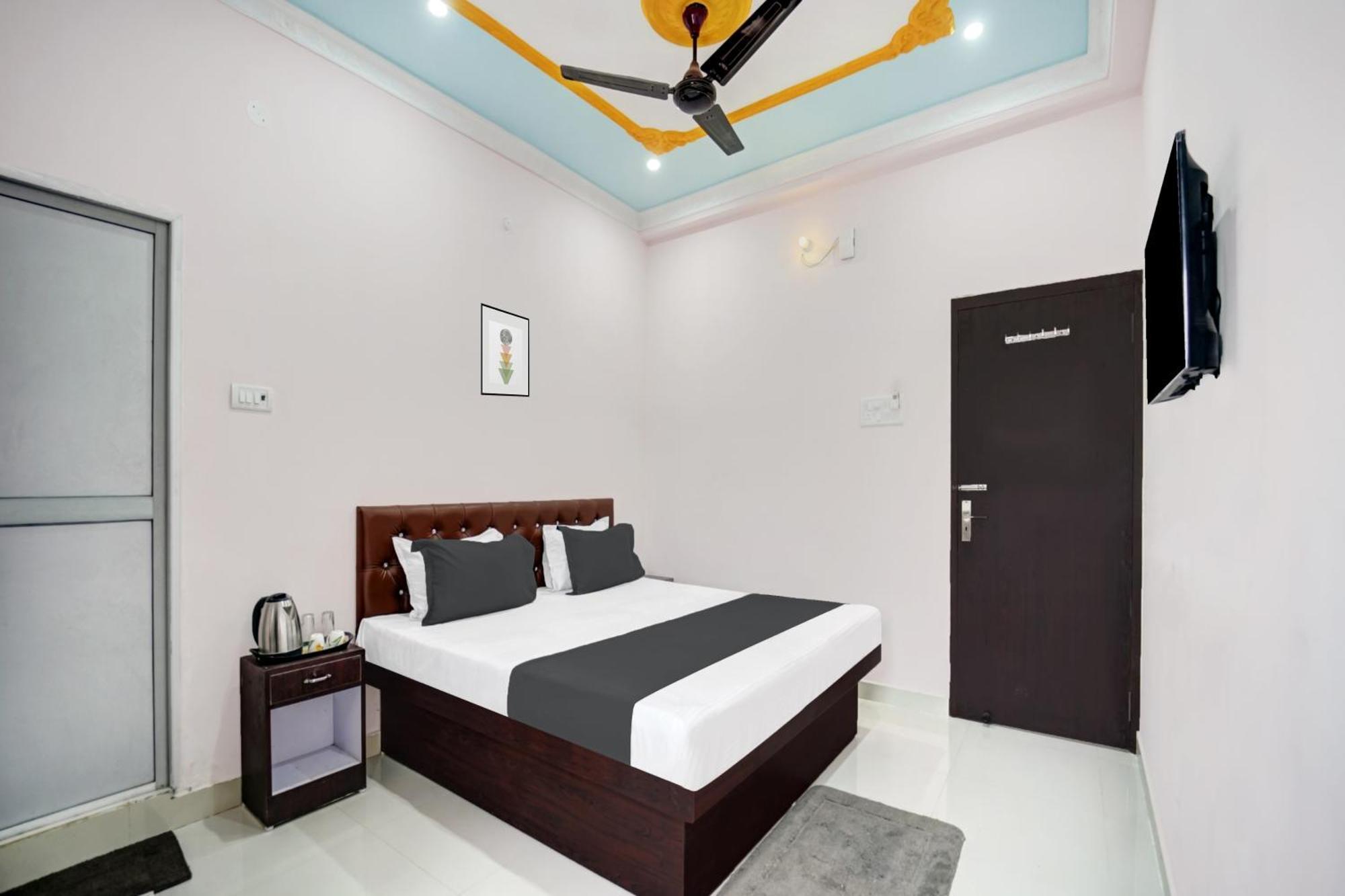 Super Oyo Hotel O Shahi Mahal Patna  Kültér fotó