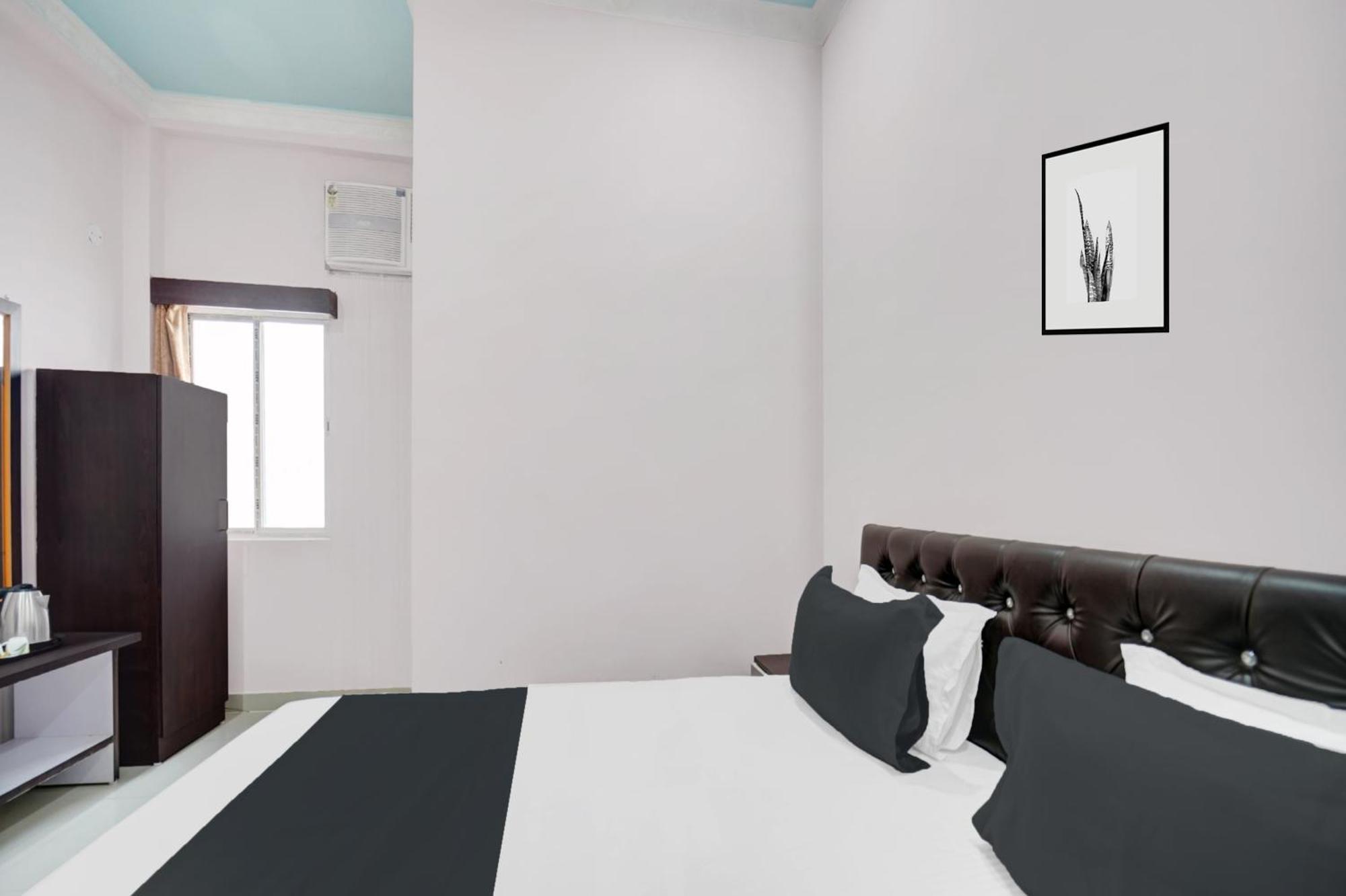 Super Oyo Hotel O Shahi Mahal Patna  Kültér fotó