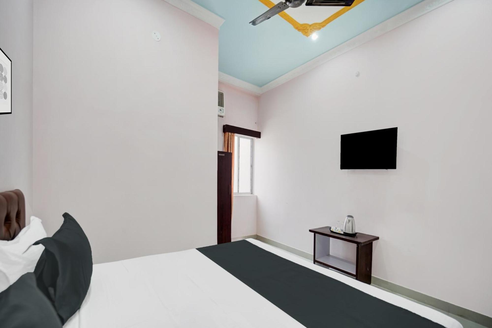 Super Oyo Hotel O Shahi Mahal Patna  Kültér fotó